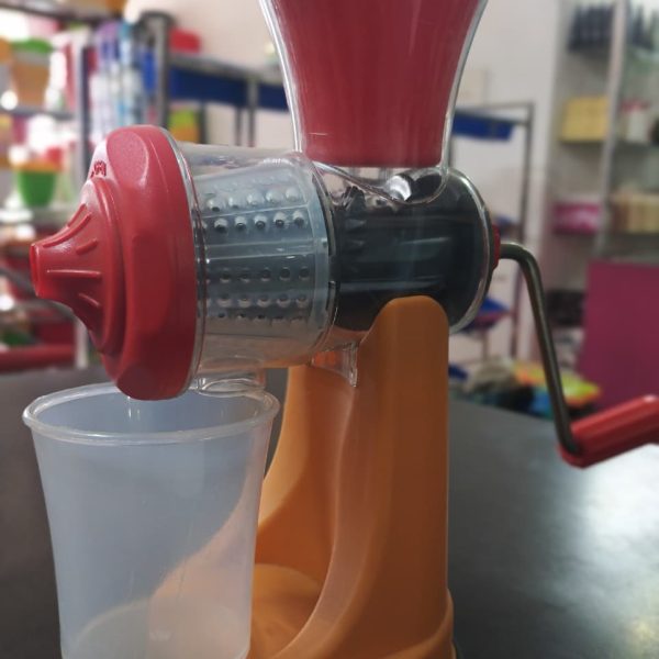fruit juicer